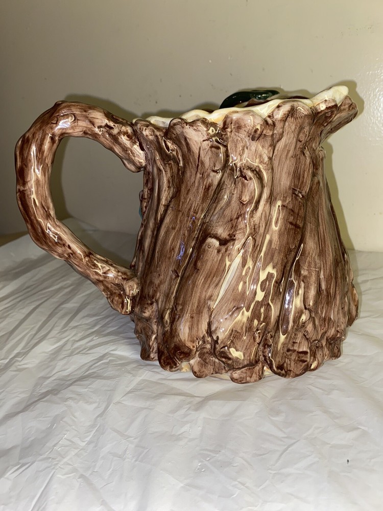 Apple Tree Strawberries Design Bark Ceramic pitcher and cup set damaged