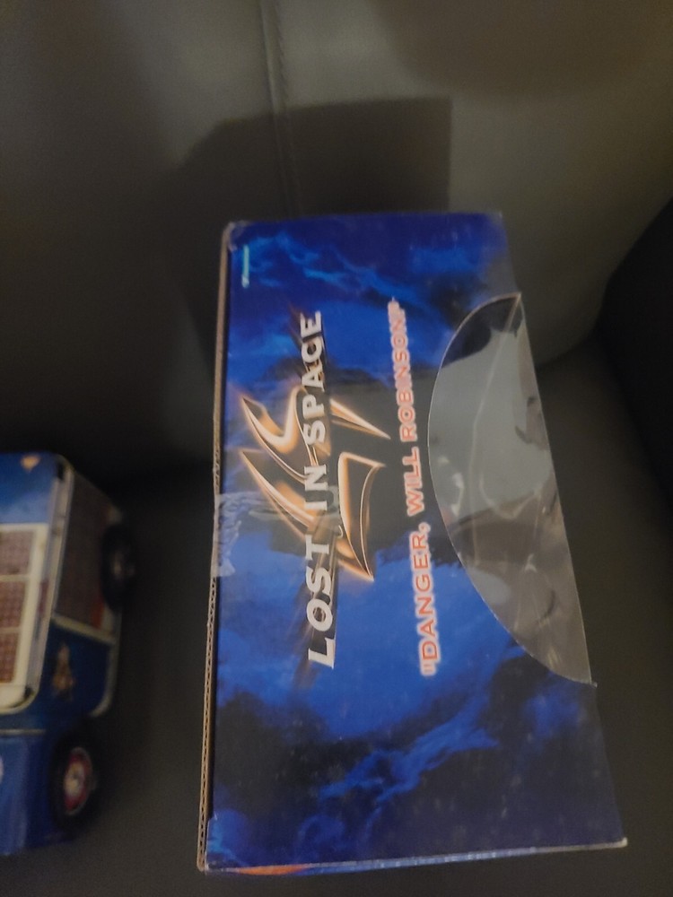 TRENDMASTERS LOST IN SPACE ROCKET LAUNCHER ROBOT