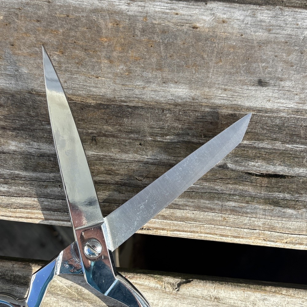 Gingher Dressmaker's Shears W Protective Sheath ~ Very Sharp