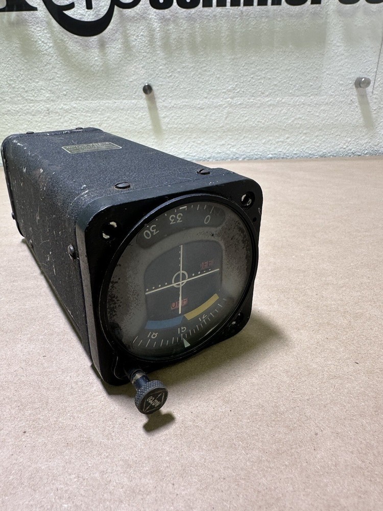 Narco VOA-4 VOR ILS NAV Indicator (3685)
