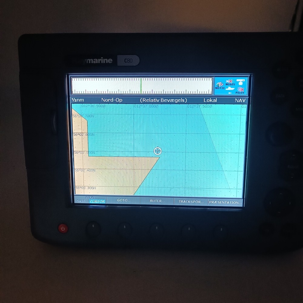Raymarine C80 Chartplotter GPS Fishfinder Radar 8.4" LCD Display Cable PERFECT!
