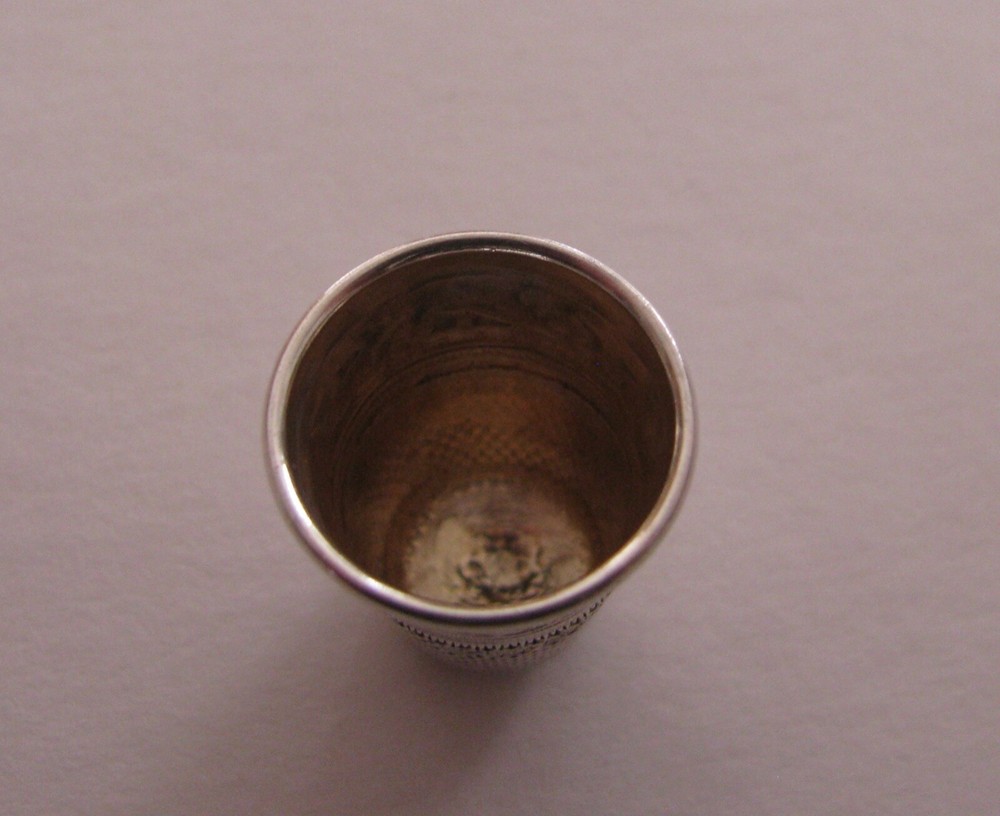 VTG / ANTIQUE FANCY STERLING THIMBLE SCRIPT BASE GERMANY MADE / NICE