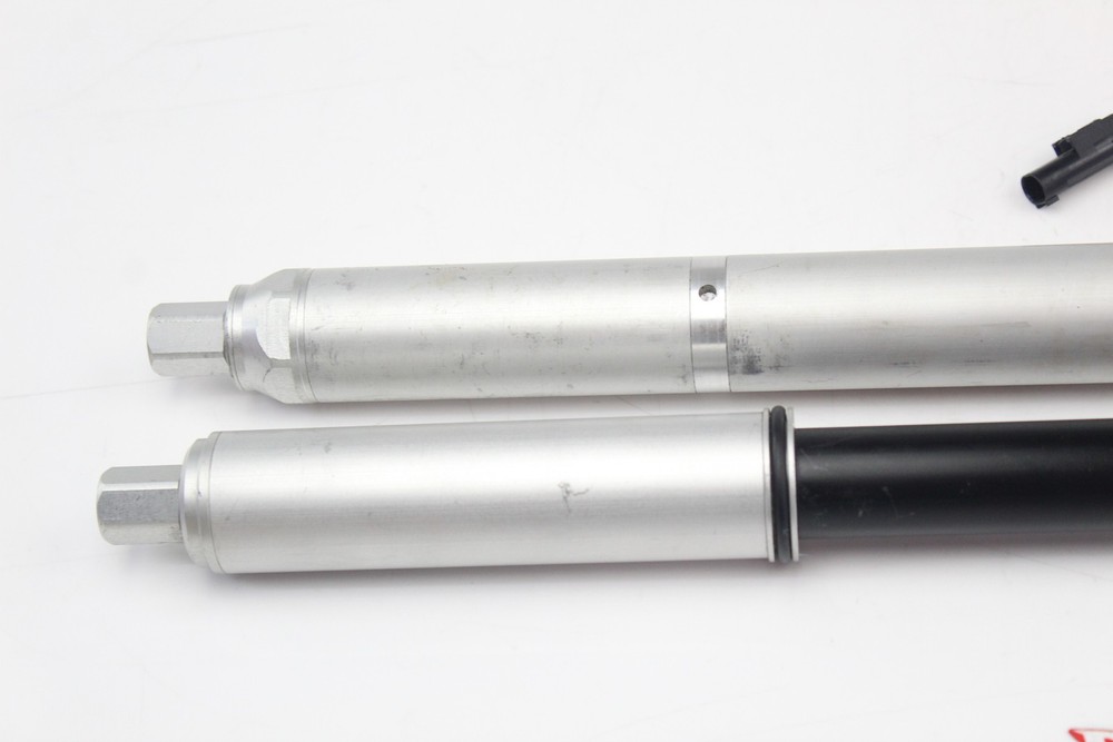 20-25 BMW S1000RR OEM FRONT FORK INTERNALS STRAIGHT E2