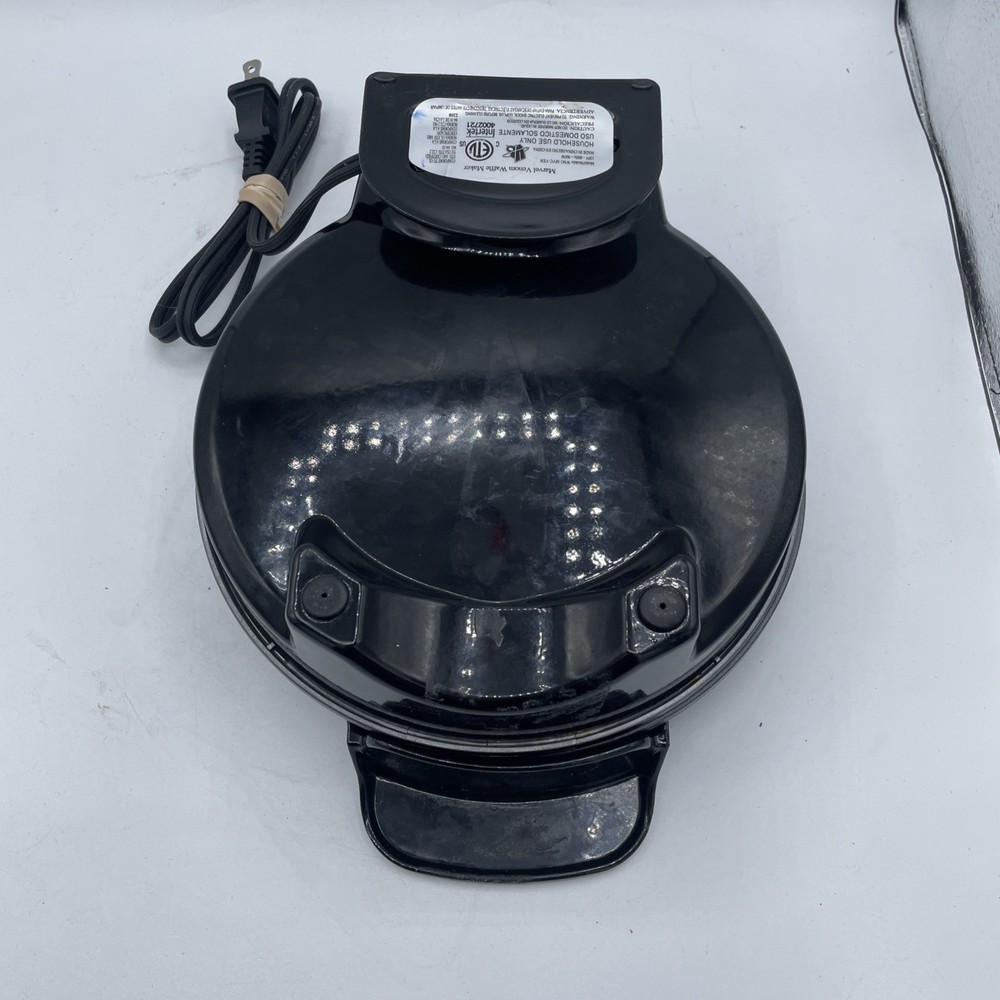 Uncanny Brands Marvel Classic Venom Waffle Maker - TESTED USED