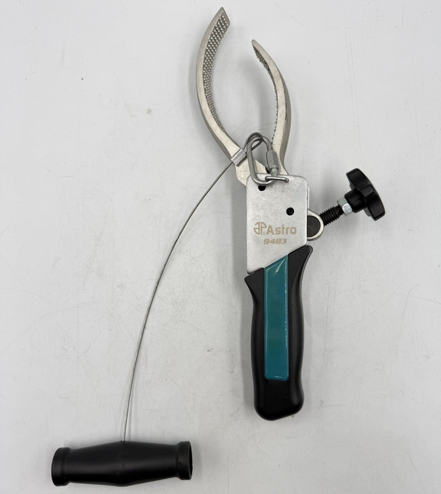 ASTRO #9483 LARGE ADJUSTABLE HOSE REMOVER W HANDLE (CP2018309)