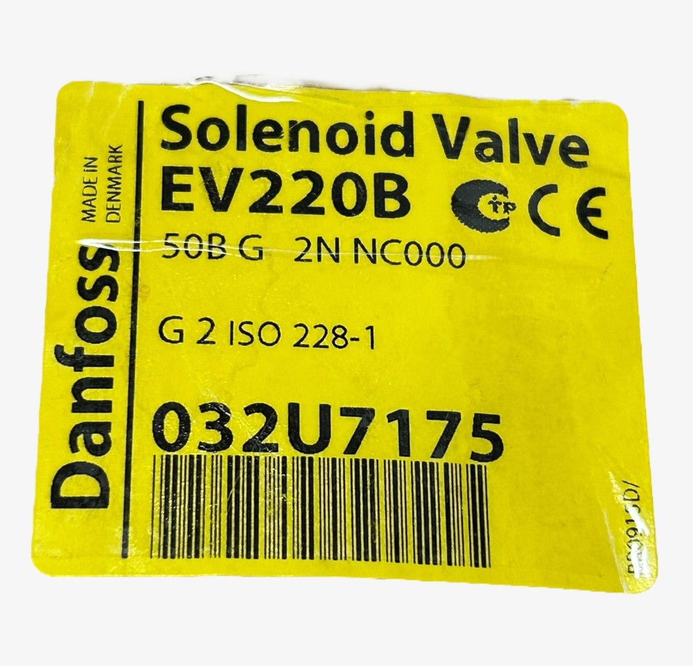 Danfoss 032U7175, EV220B Solenoid Valve w/ Solenoid Coil, OEM