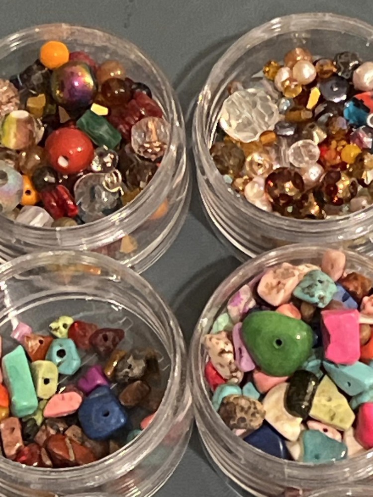 Assorted Decorative Beads and Charms Set (SR307)