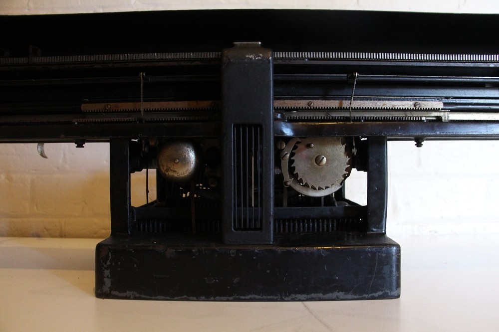 Antique LC Smith Typewriter - Extra long bar - Rare Typewriter