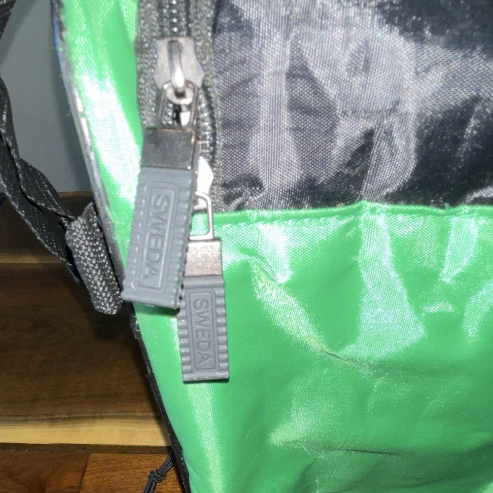 TRUGREEN Cooler Bag Green Black Polyester TB3003 Shoulder Strap Front Pocket