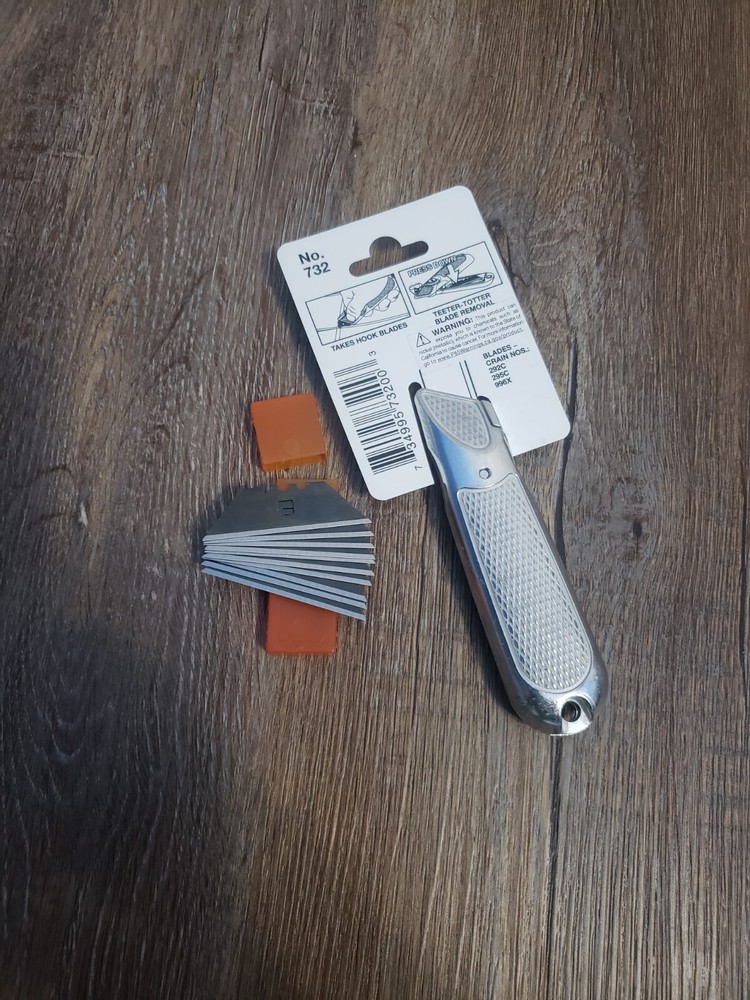 Crain 732 Utility Knife and 10 blades