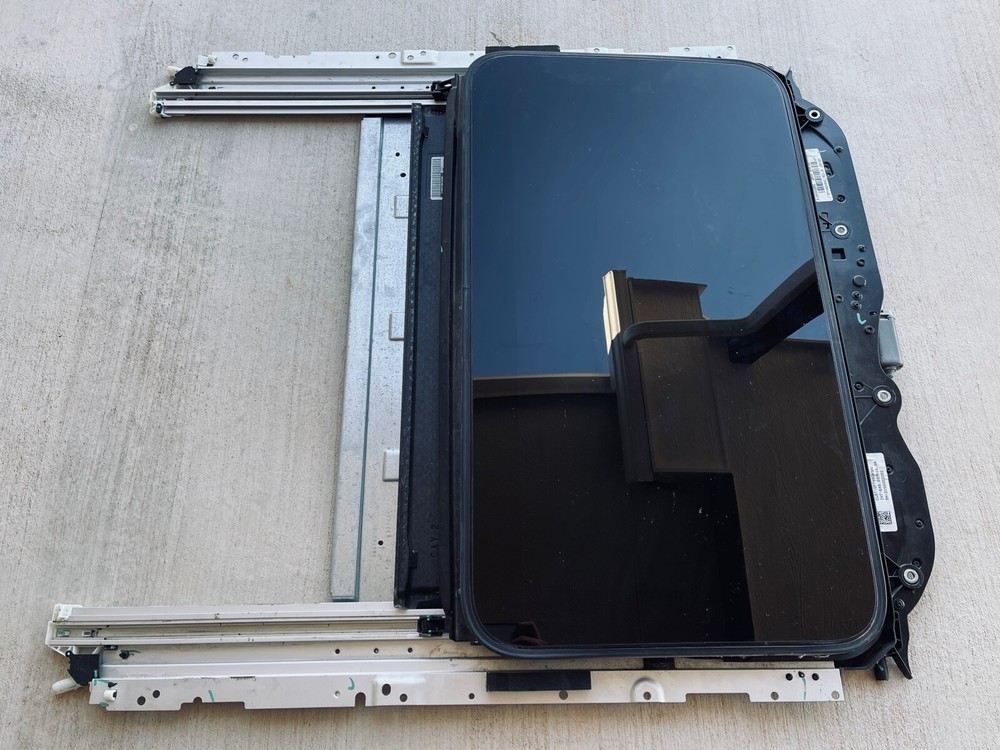 Mopar Sunroof - Sal04212