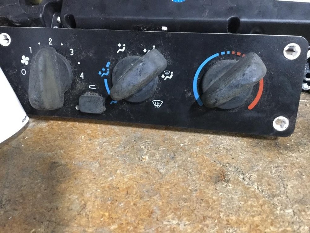 Replaces 2014 FREIGHTLINER M2 112 TEMPERATURE CONTROL , GA