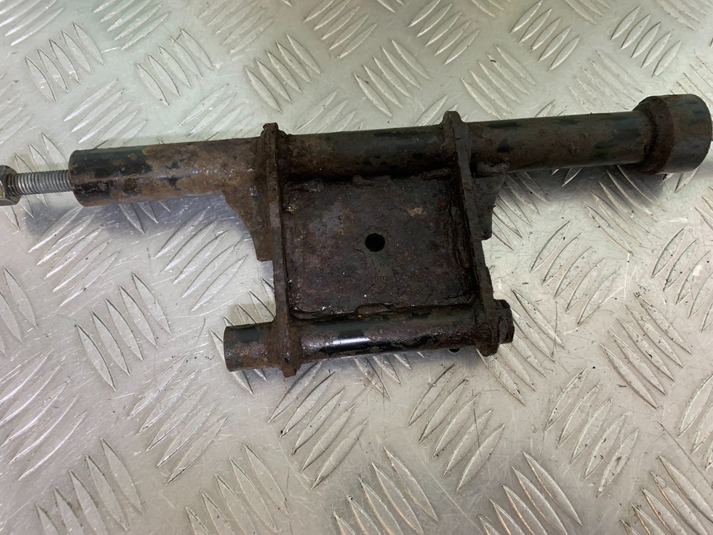 PIAGGIO X EVO 400 ENGINE BRACKET YEAR 2007-2011 (CMB1069)