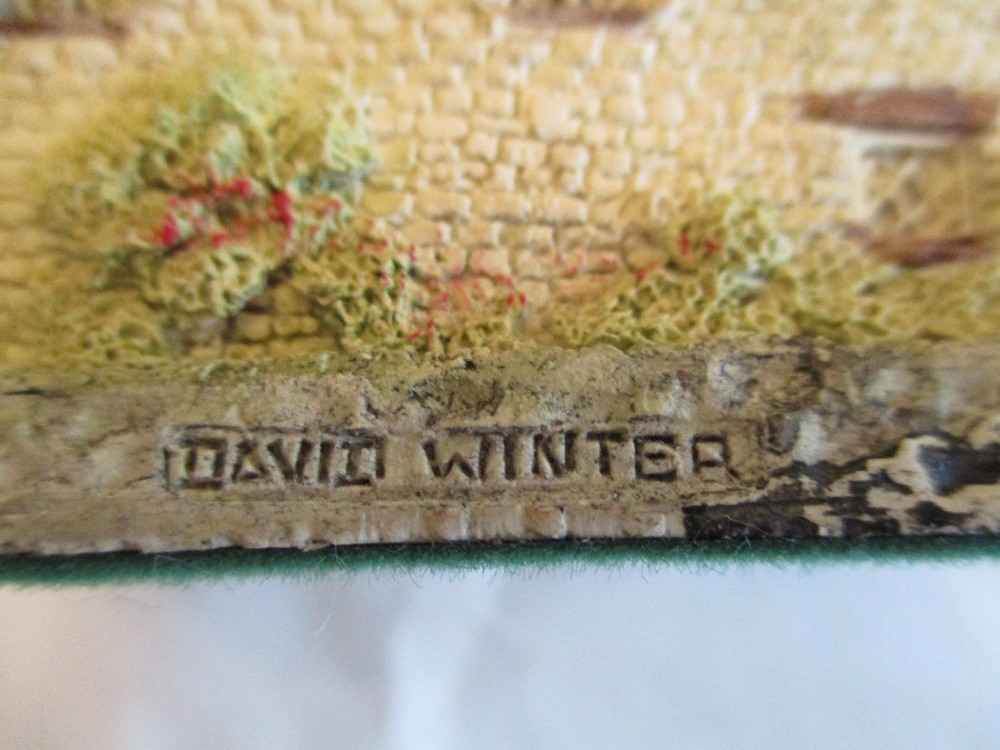 David Winter ~ 1982 ~ "Dower House" ~ Signed, Dated, Hand Made & Painted ~ EUC