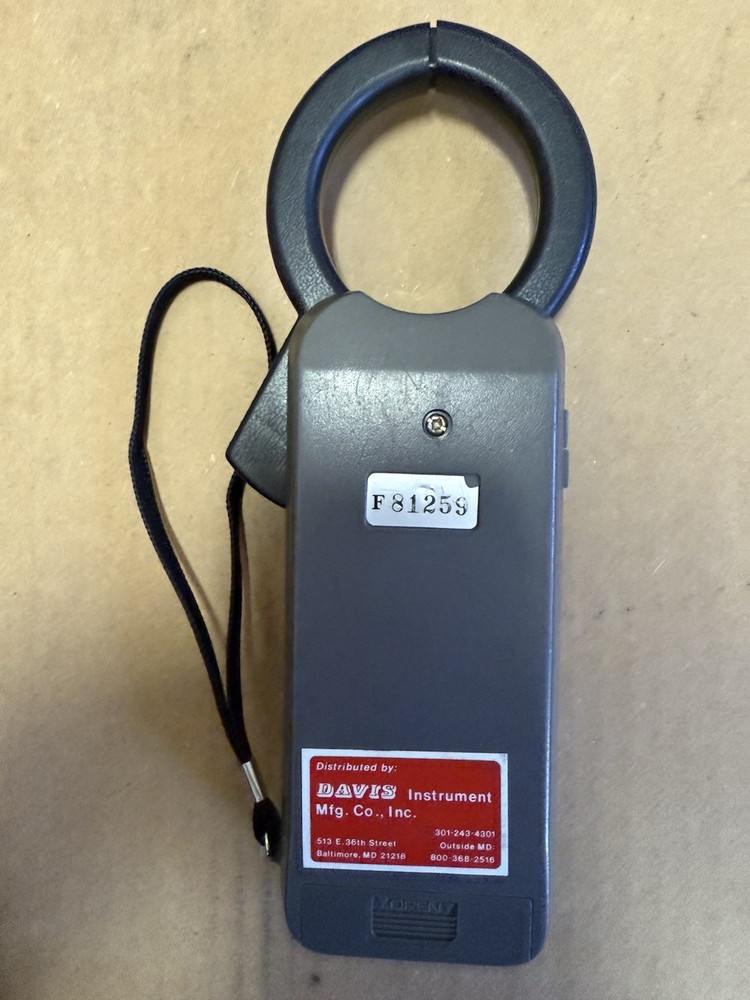 EXTECH Digital 400A AC/DC Clamp Meter with Leather Bag, Operation Manual & Cable