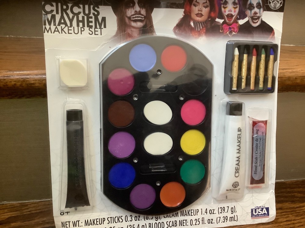 Circus Mayhem Halloween Make-Up Set (Rubies) New Sealed