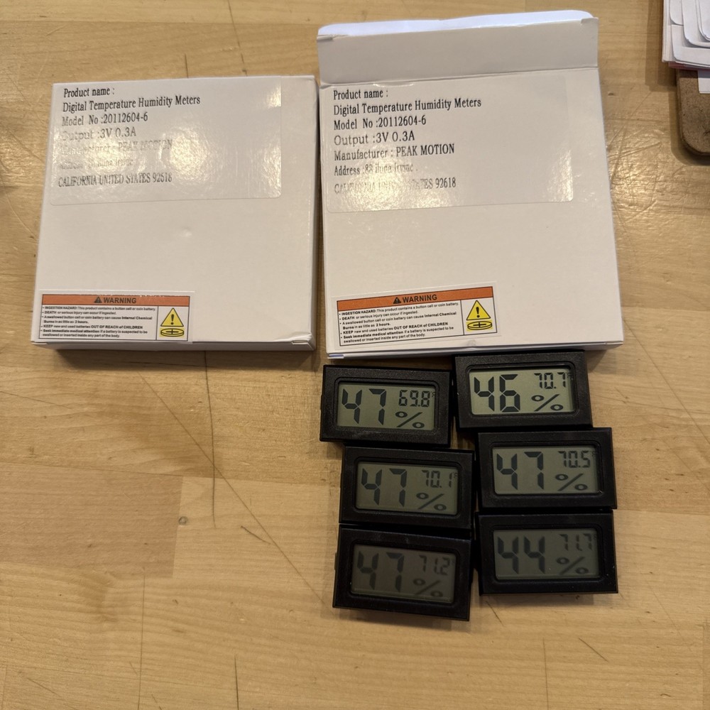 Peak Motion Digital Temperature Humidity Meters