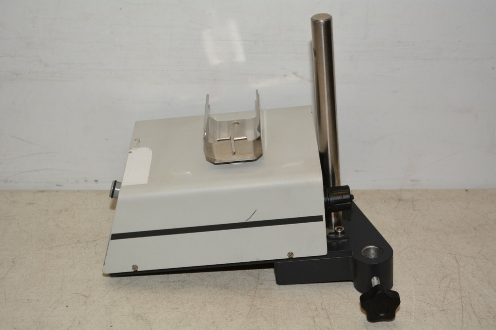 Retsch DR100 Vibratory Feeder #B125