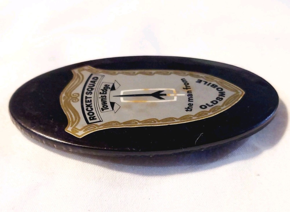 SCARCE OLDSMOBILE ROCKET SQUAD Pinback Button TOWNSEDGE