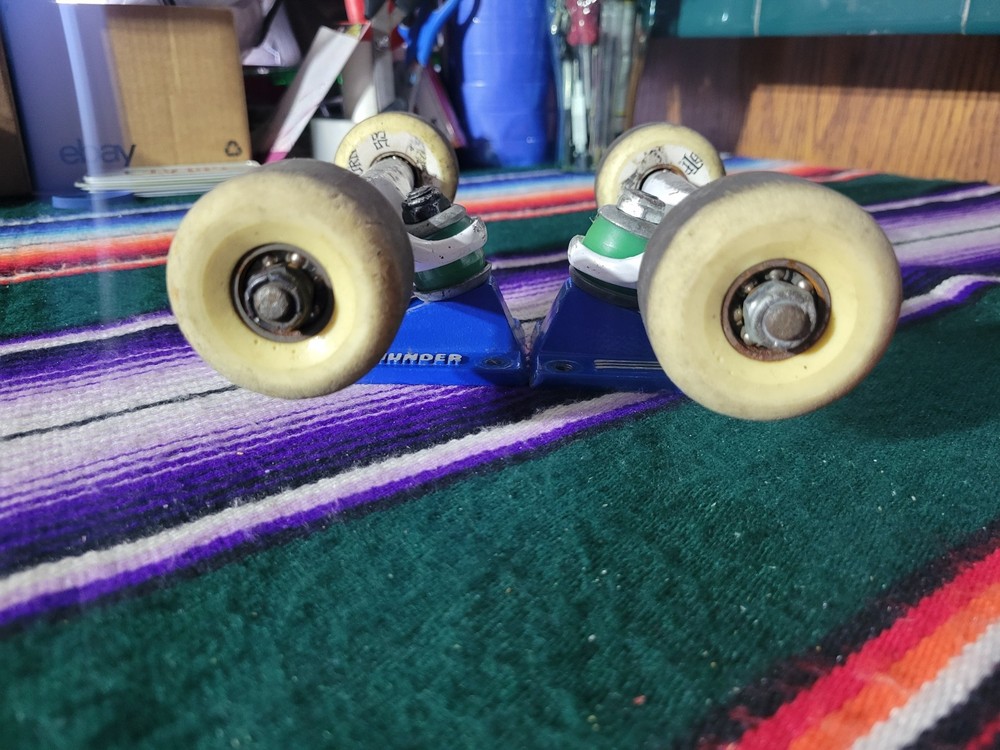 Thunder Trucks With Wheels And Bearings