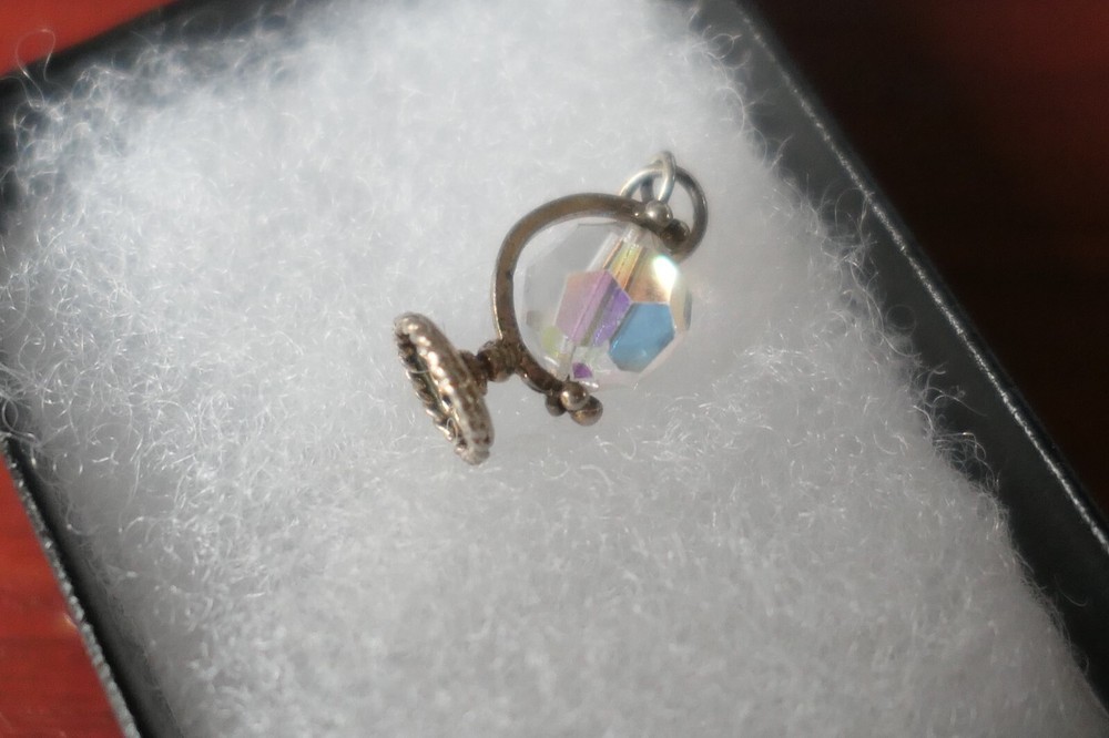 Silver Charm - globe bead