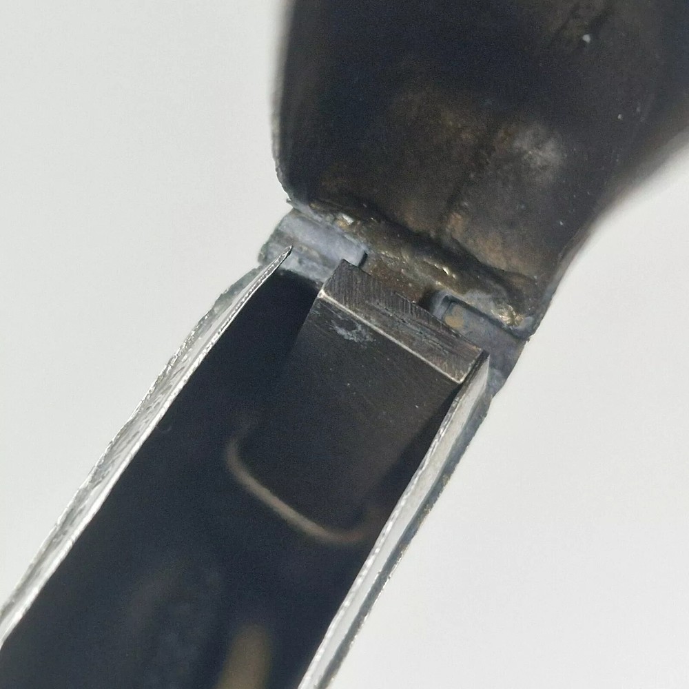 Rare Solid Silver Vesta Case With Two Compartments by Thomas & Marshall 1906
