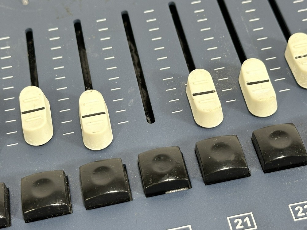 Strand Lighting 200 ~ 12/24 Channel Stage Lighting Controller ~ Power Tested