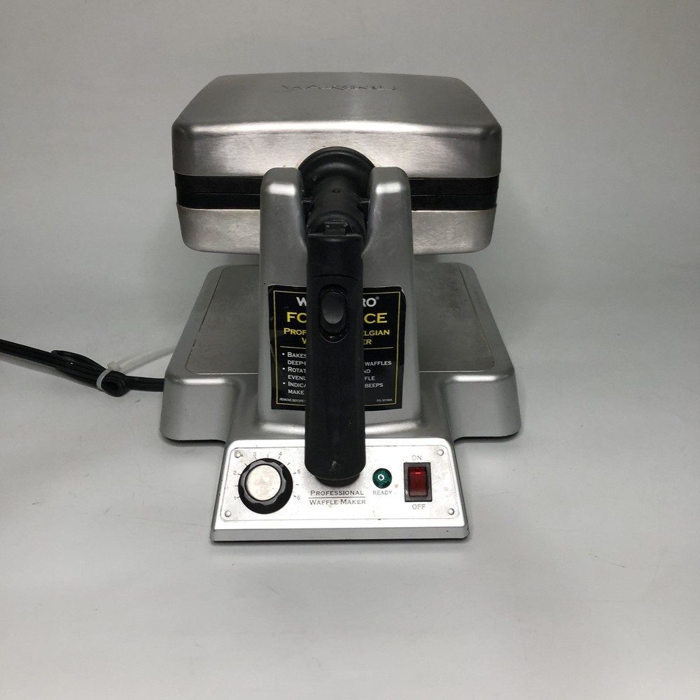 WARING PRO WMS200 ~ Professional Thick Belgian Waffle Maker. Tested And Working