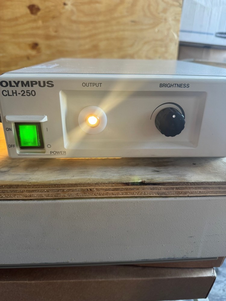 Olympus CLH-250 Light Source