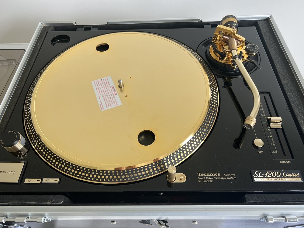 TECHNICS SL-1200 LTD Limited Gold Edition (open box)