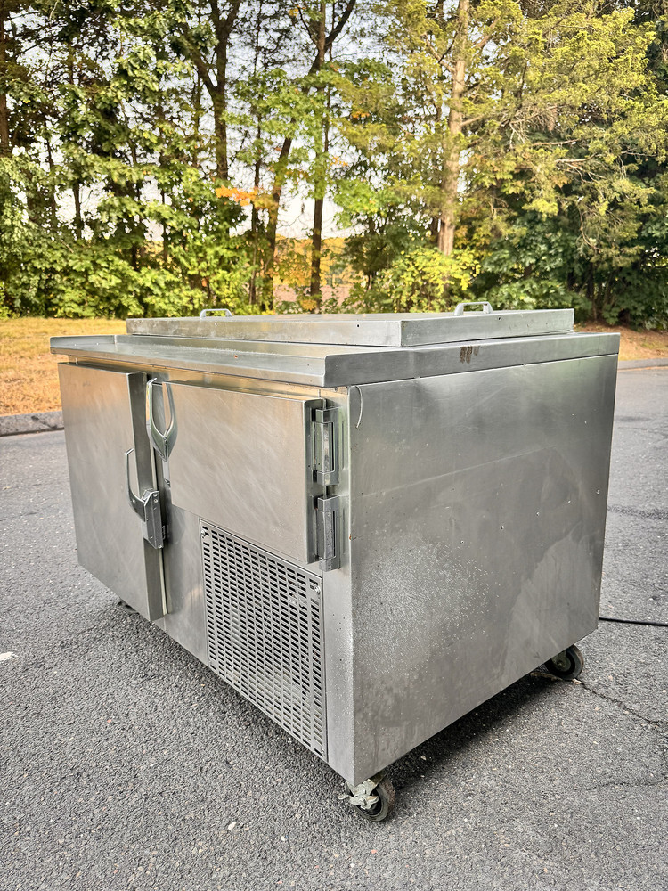 Commercial Pizza Prep Table Refrigerator Cooler