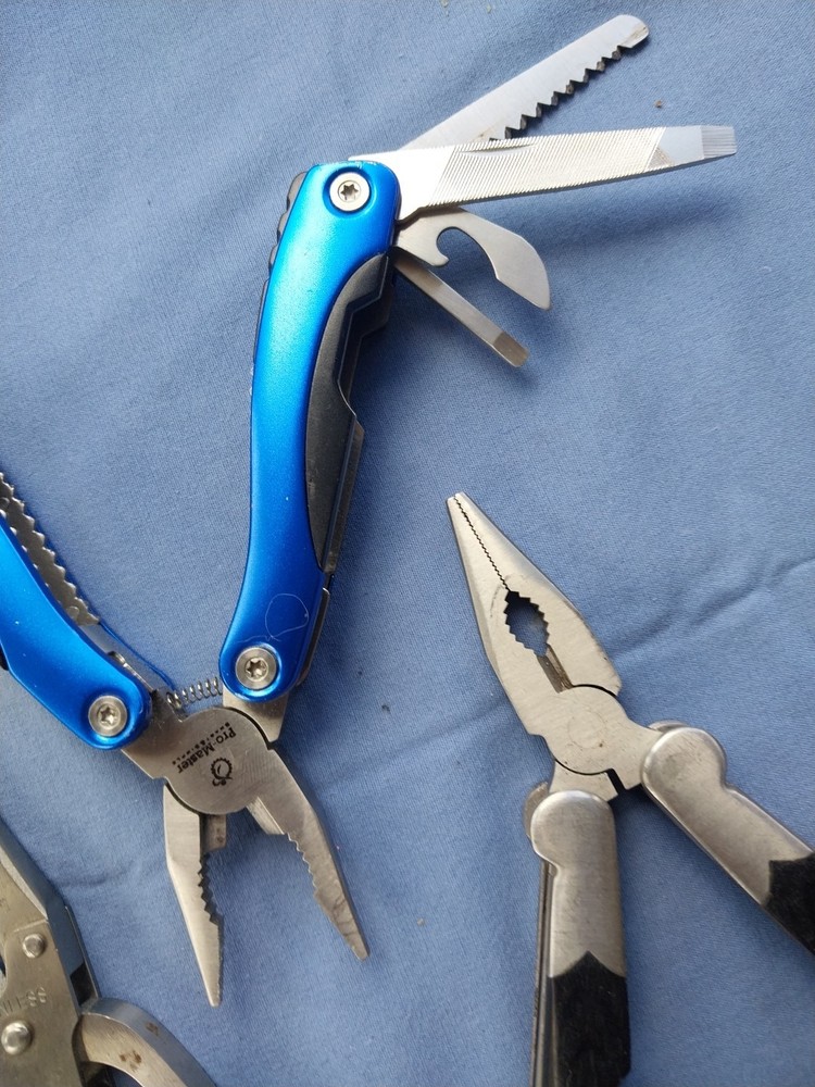 3 Survival Tool - Foldable With Multiple Gadgets