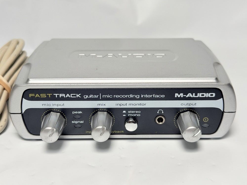 M-Audio Fast Track Guitar Instruments Mic Recording USB Digital Interface