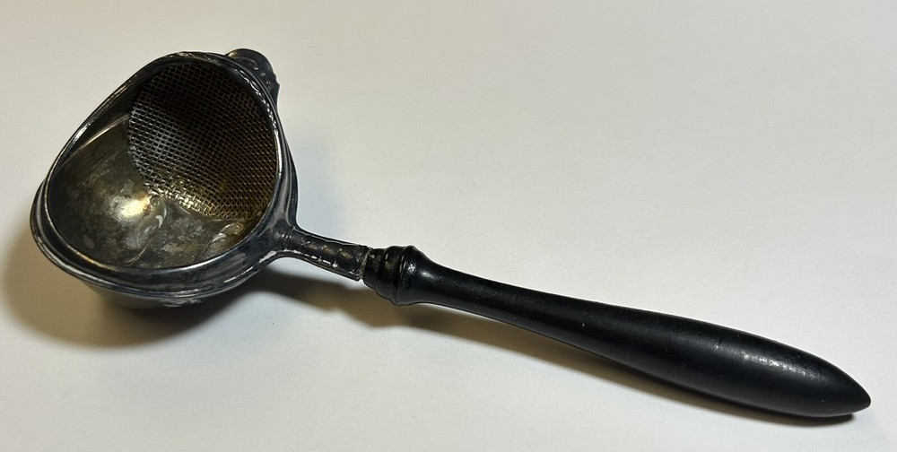 Sheffield 6 1/4” Tea Strainer, Wood Handle