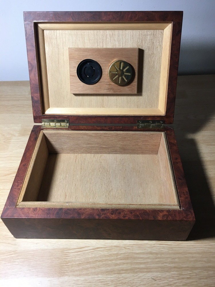cigar humidor