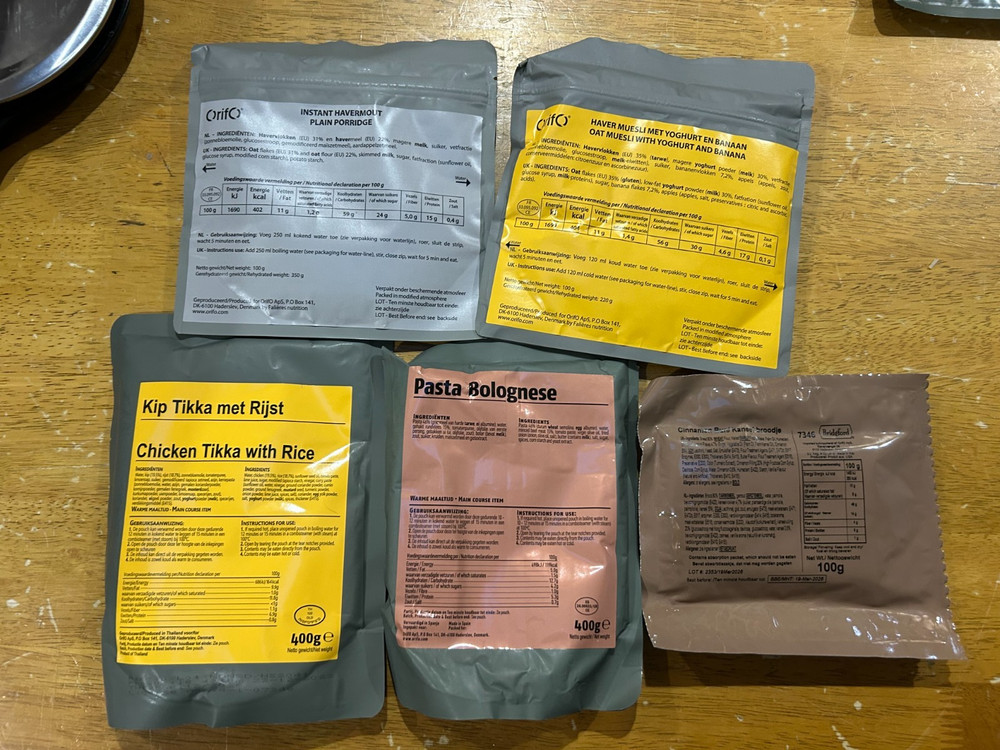 Dutch Operational Ration Code: 32 Menu #6 MRE