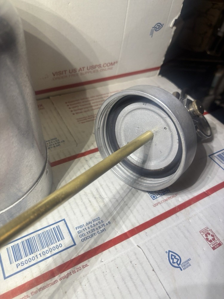 Binks Aluminum Pressure Cup - 80-295