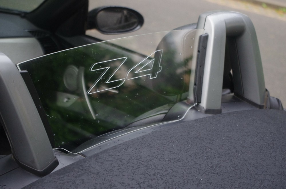 Z4 bmw 02-08 E85 Wind Deflector defender e85 ,logo