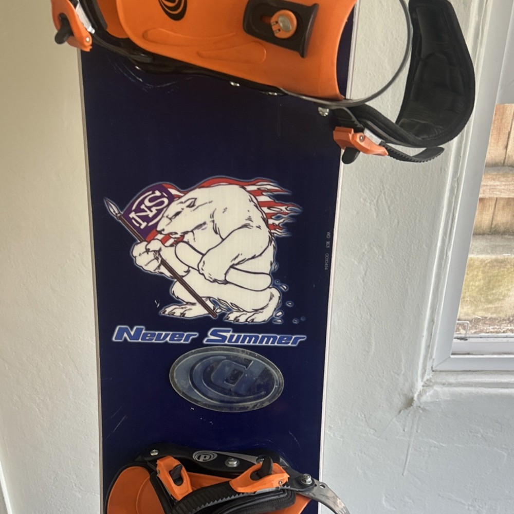 Never Summer Snowboard Blue Orange White with Bindings 4x4 Mount Pattern