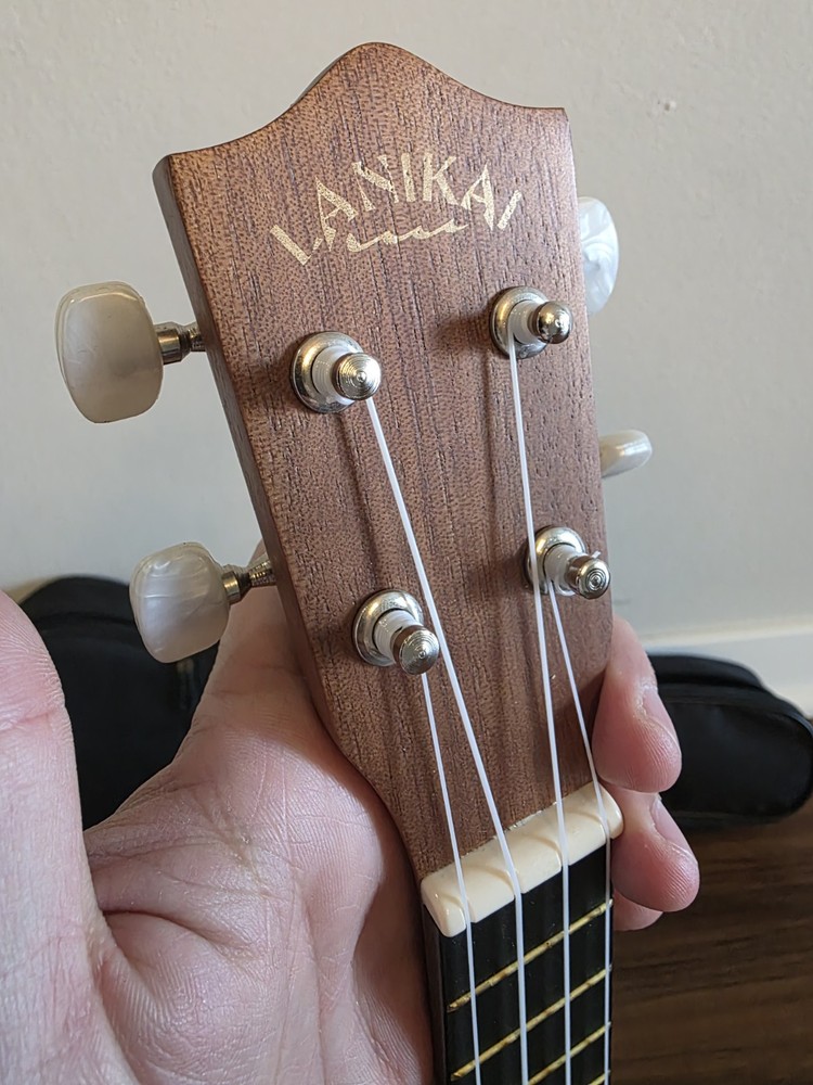 Lanikai LU-11 Ukulele With Soft Case Bundle 20" Long