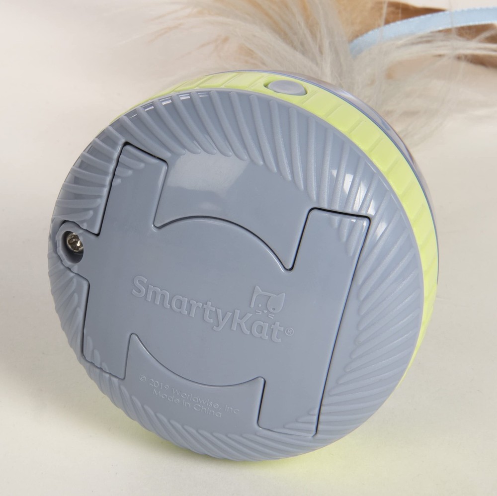 SmartyKat Silly Spinner Electronic Motion & Light Up Cat Toy, Battery Powered
