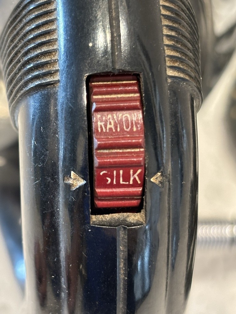 Sunbeam Ironmaster A-4 Iron Vintage Untested