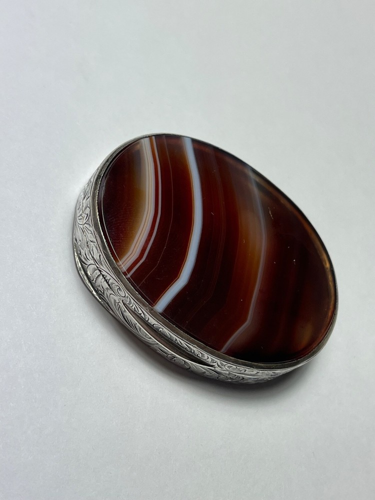 Antique Engraved Sterling Silver Agate Snuff Box (33.2 grams)