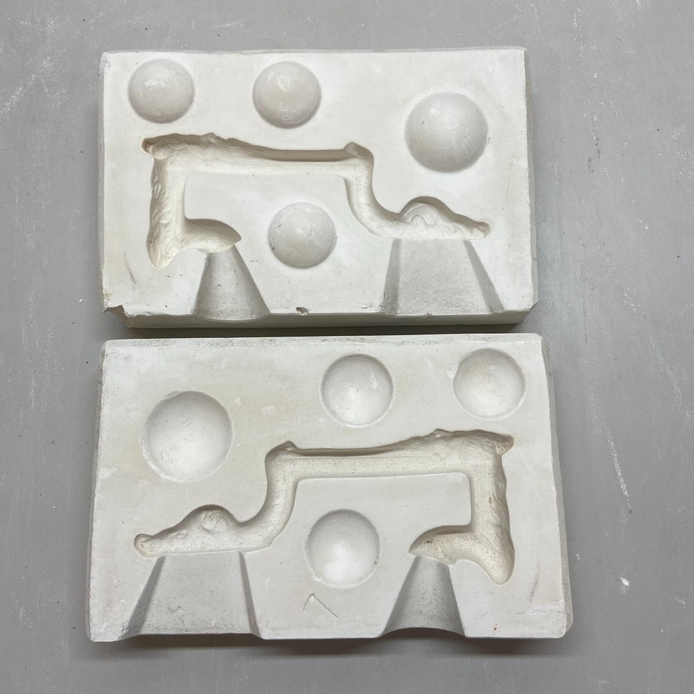 Ceramic Slip Casting Mold Handle Weaver #180