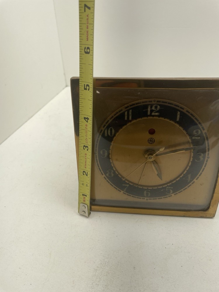 Vintage General Electric Clock Model: 7F54