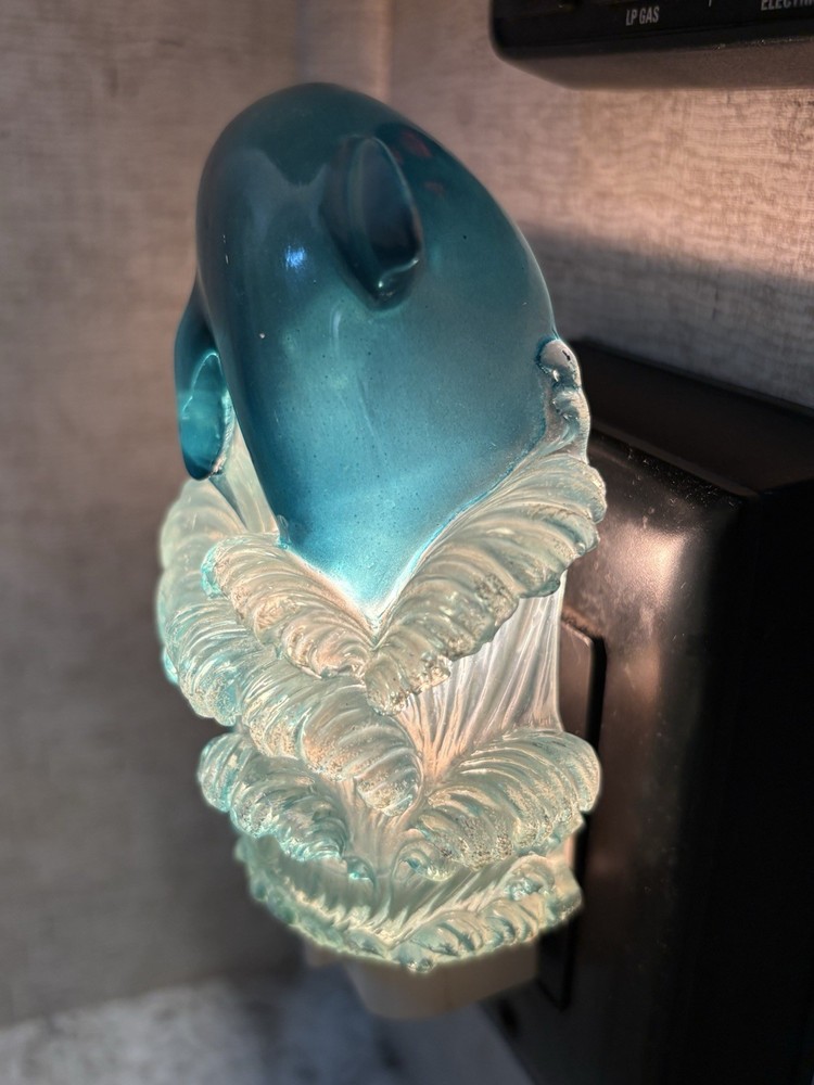 Vintage acrylic dolphin nightlight #B5