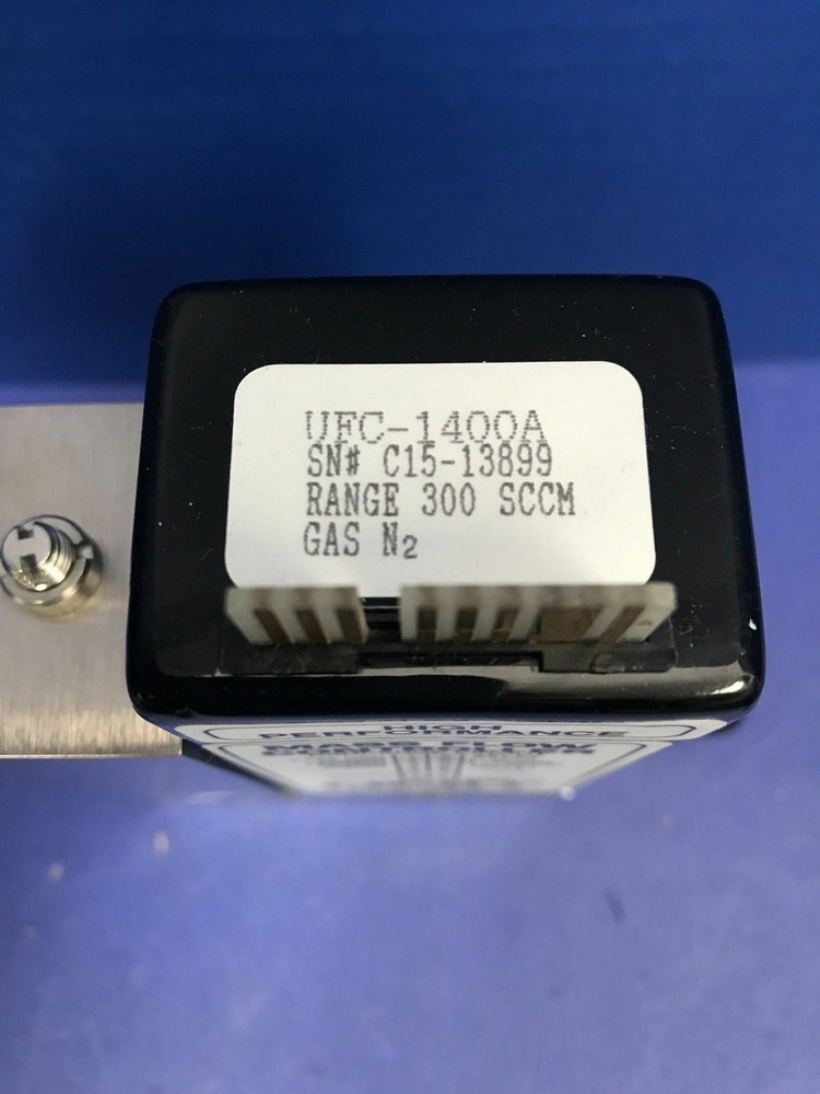Unit UFC-1400A Mass Flow Controller MFC, N2, 300 SCCM, Used