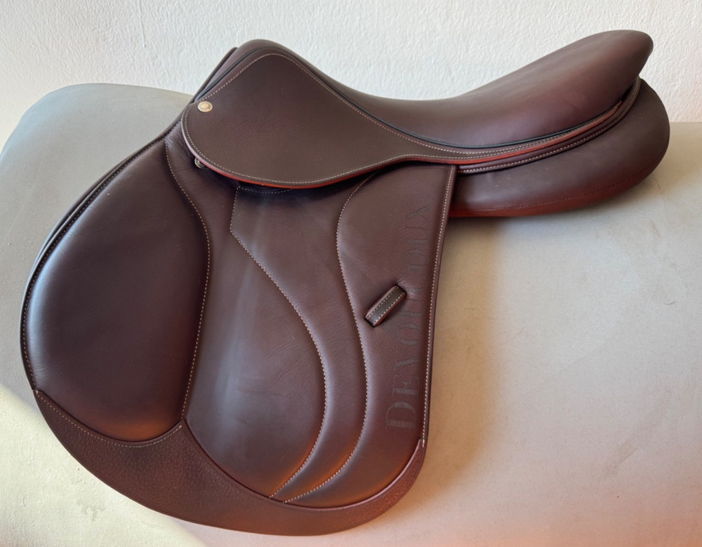 18" Devoucoux Biarritz S Saddle - 2017 - 2A - Full Buffalo - MINT!