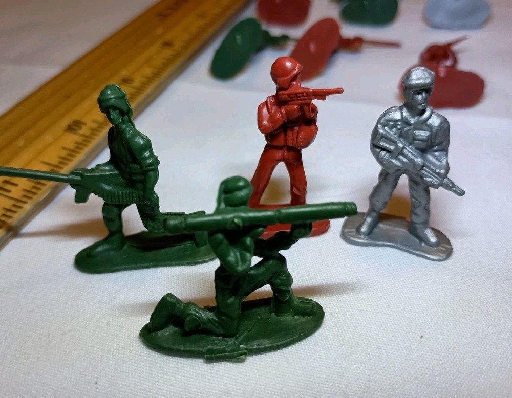 Army Men Lot - Different Sizes - Fire Fighters - Astronauts - 300+