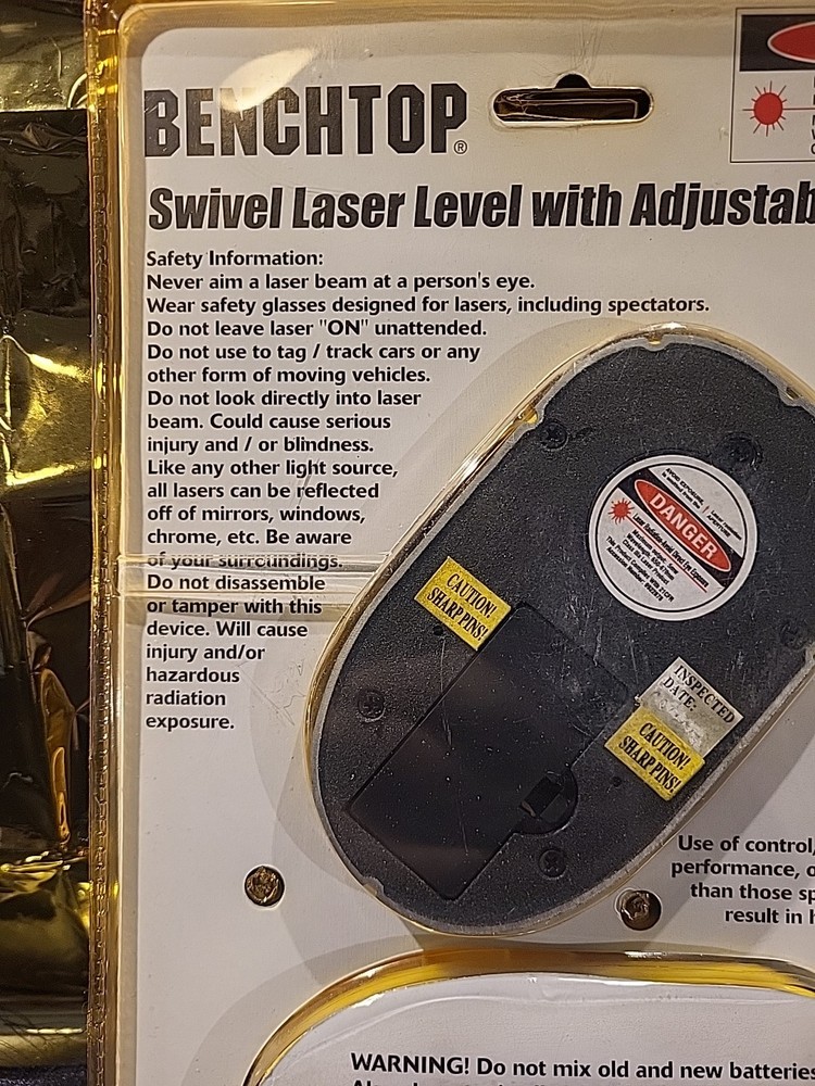Benchtop swivel laser level with adjustable base